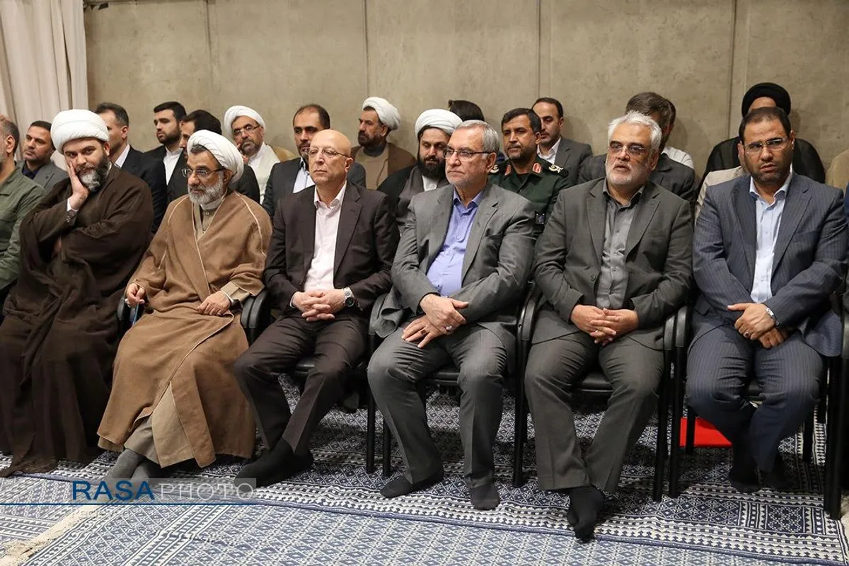 دیدار دانش&zwnj;آموزان و دانشجویان با مقام معظم رهبری