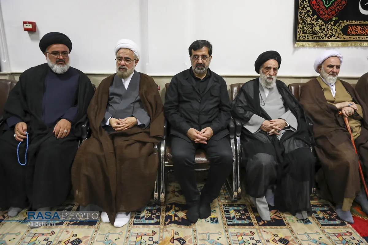 مراسم بزرگداشت قائد شهید امت حضرت آیت&zwnj;الله&zwnj;العظمی خامنه ای در دفتر حضرت آیت الله جوادی آملی