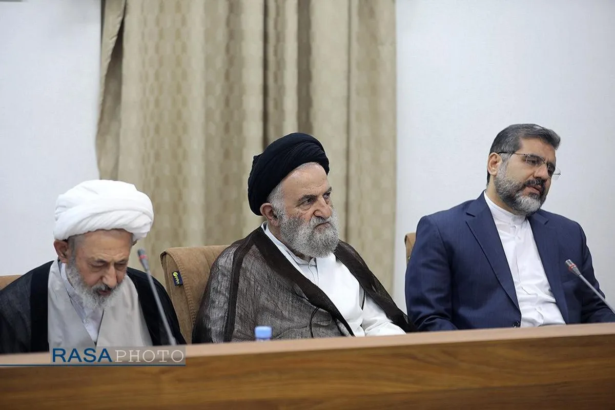 حضور رئیس&zwnj;جمهور در جلسه جامعه مدرسین