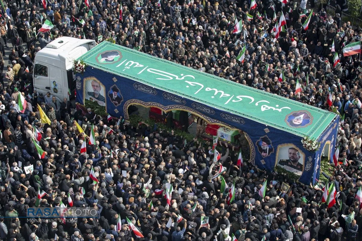 تشییع شهید دکتر علی لاریجانی، سردار سلیمانی و شهدای ناو دنا در تهران