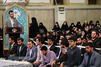 دیدار جمعی از دانشجویان و نمایندگان تشکل&zwnj;های دانشجویی با رهبر انقلاب