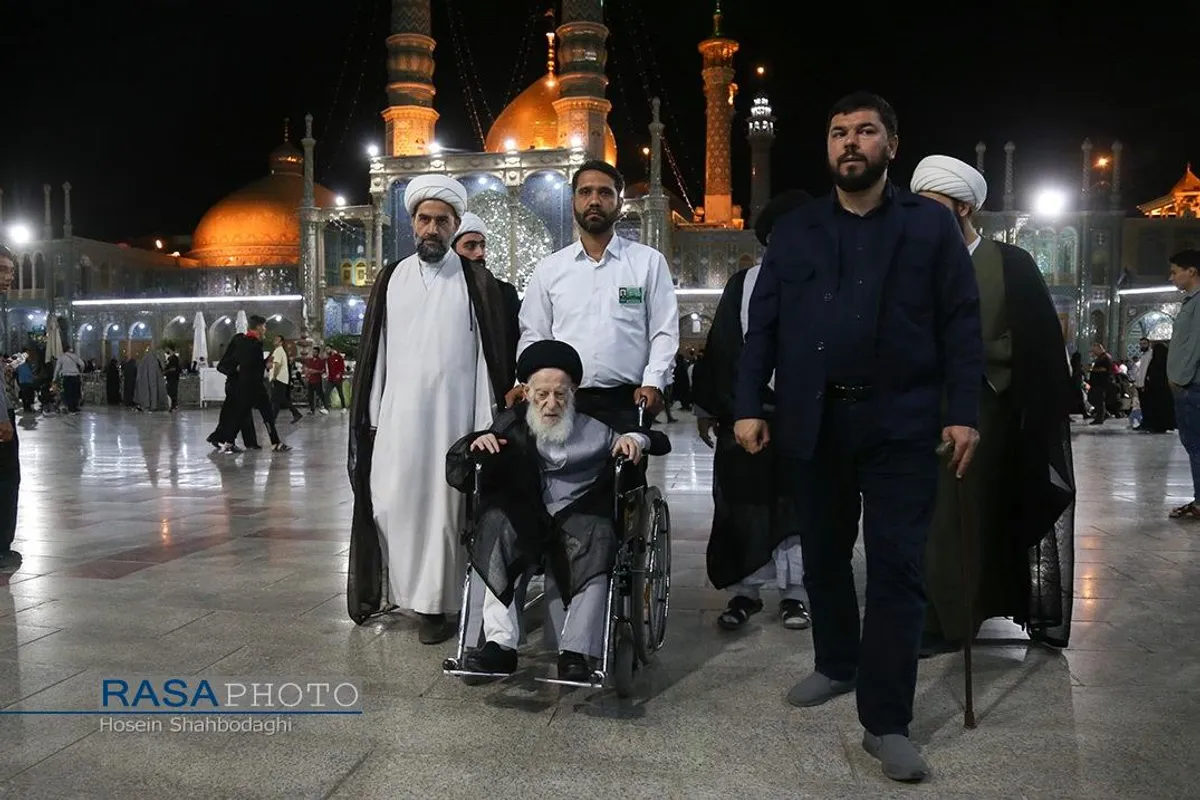 تشرف حضرت آیت الله شبیری زنجانی به حرم حضرت فاطمه معصومه (سلام&zwnj;الله&zwnj;علیها)