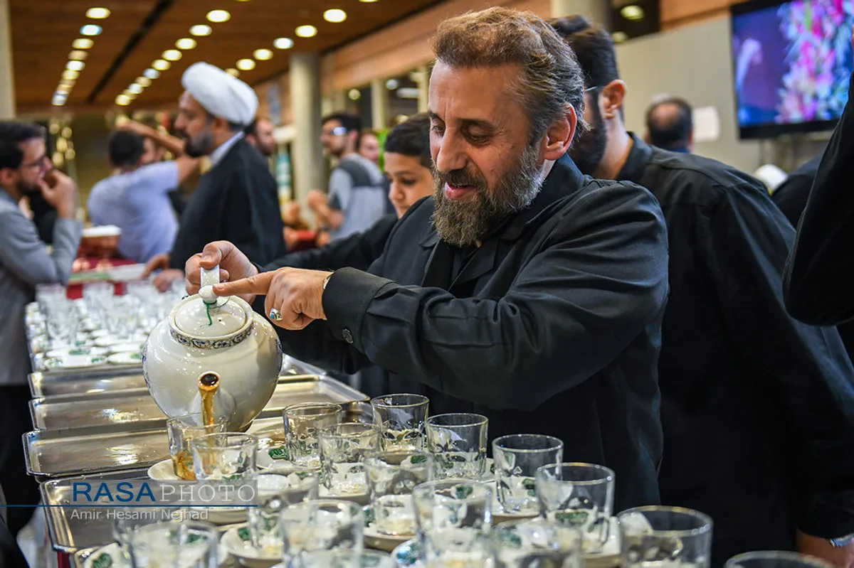 هفدهمین نمایشگاه &laquo;عطر سیب&raquo;