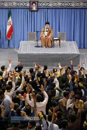 دیدار هزاران نفر از دانشجویان و دانش&zwnj;آموزان با مقام معظم رهبری