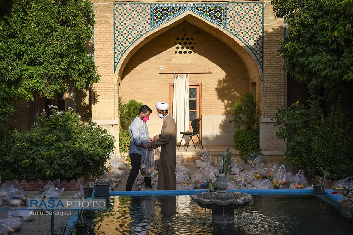 لبیک طلاب حوزه علمیه منصوریه شیراز&lrm; به فرمان مقام معظم رهبری