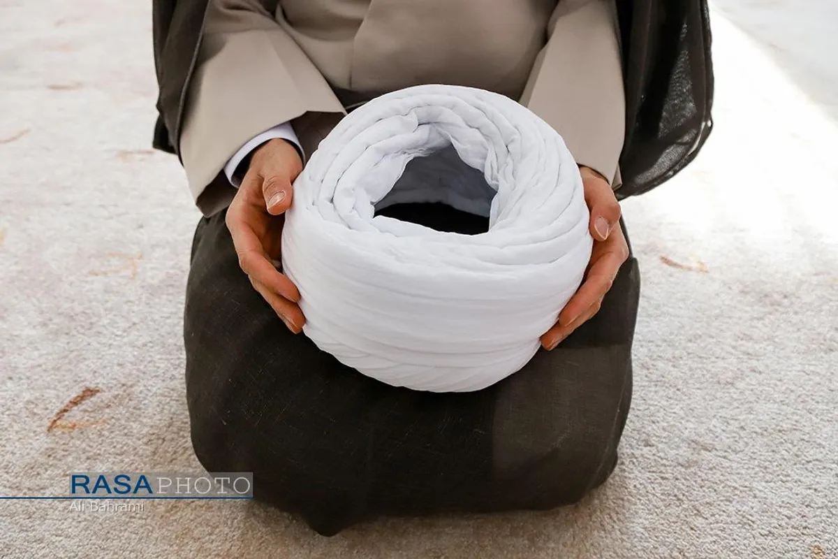 جشن عمامه&zwnj;گذاری طلاب در بیوت مراجع تقلید به&zwnj;مناسبت روز میلاد حضرت زهرا (سلام&zwnj;الله&zwnj;علیها)