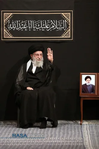 مراسم عزاداری شب عاشورای حسینی (علیه&zwnj;السلام) با حضور رهبر انقلاب