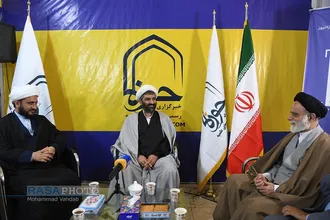 بازدید&zwnj; مدیر عامل خبرگزاری رسا از غرفه رسانه ها در نمایشگاه مطبوعات