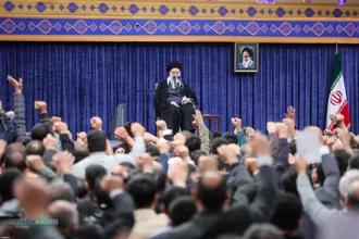 دیدار خانواده شهدای اقتدار با رهبر انقلاب در روز میلاد امیرالمومنین (علیه&zwnj;السلام)