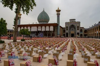 توزیع ۸۲ هزار بسته معیشتی در دومین مرحله رزمایش کمک مؤمنانه در شیراز&lrm;