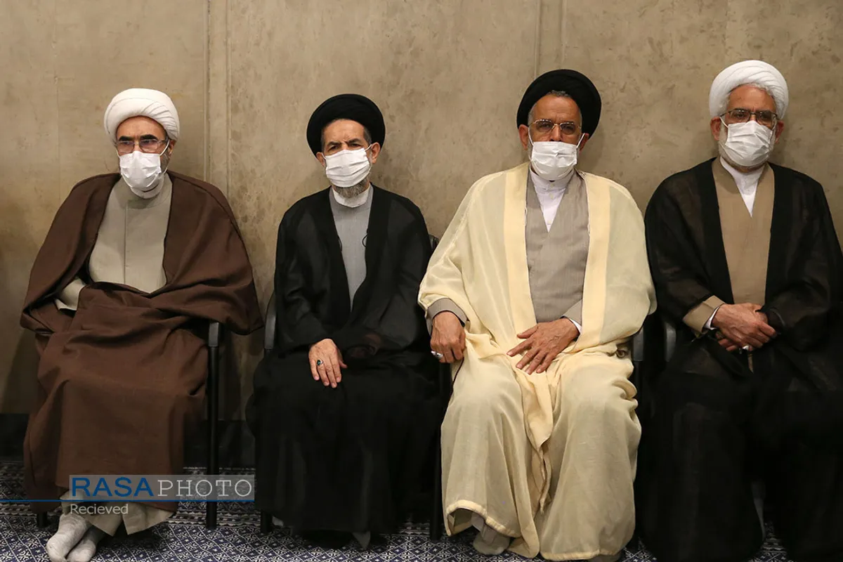 دیدار مسئولان نظام و سفرای کشور&zwnj;های اسلامی با مقام معظم رهبری