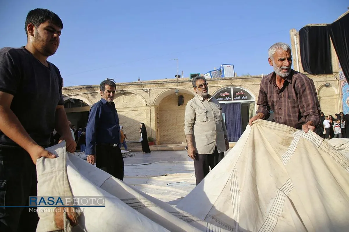 اهتزاز خیمه عزای حضرت ابا&zwnj;عبد&zwnj;الله&zwnj;الحسین (علیه السلام) در حرم امام زاده موسی مبقع قم در آستانه محرم