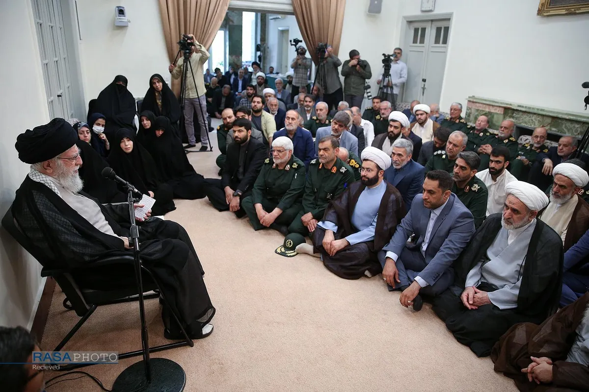 دیدار اعضای ستاد برگزاری کنگره&zwnj; بین&zwnj;المللی شهدای مقاومت و مدافع حرم با رهبر معظم انقلاب