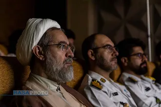 آیین رونمایی از مستند آبی آسمان