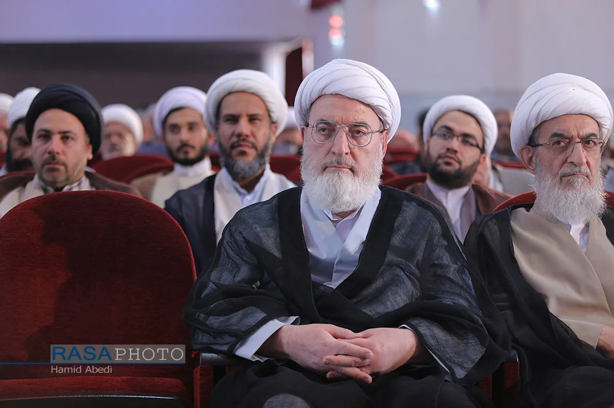 پیش نشست کنگره بین المللی میرزای نائینی