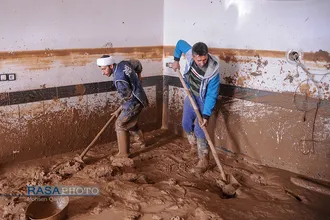 فعالیت جهادی طلاب در شهر سیل زده پلدختر | جهاد ادامه دارد ...