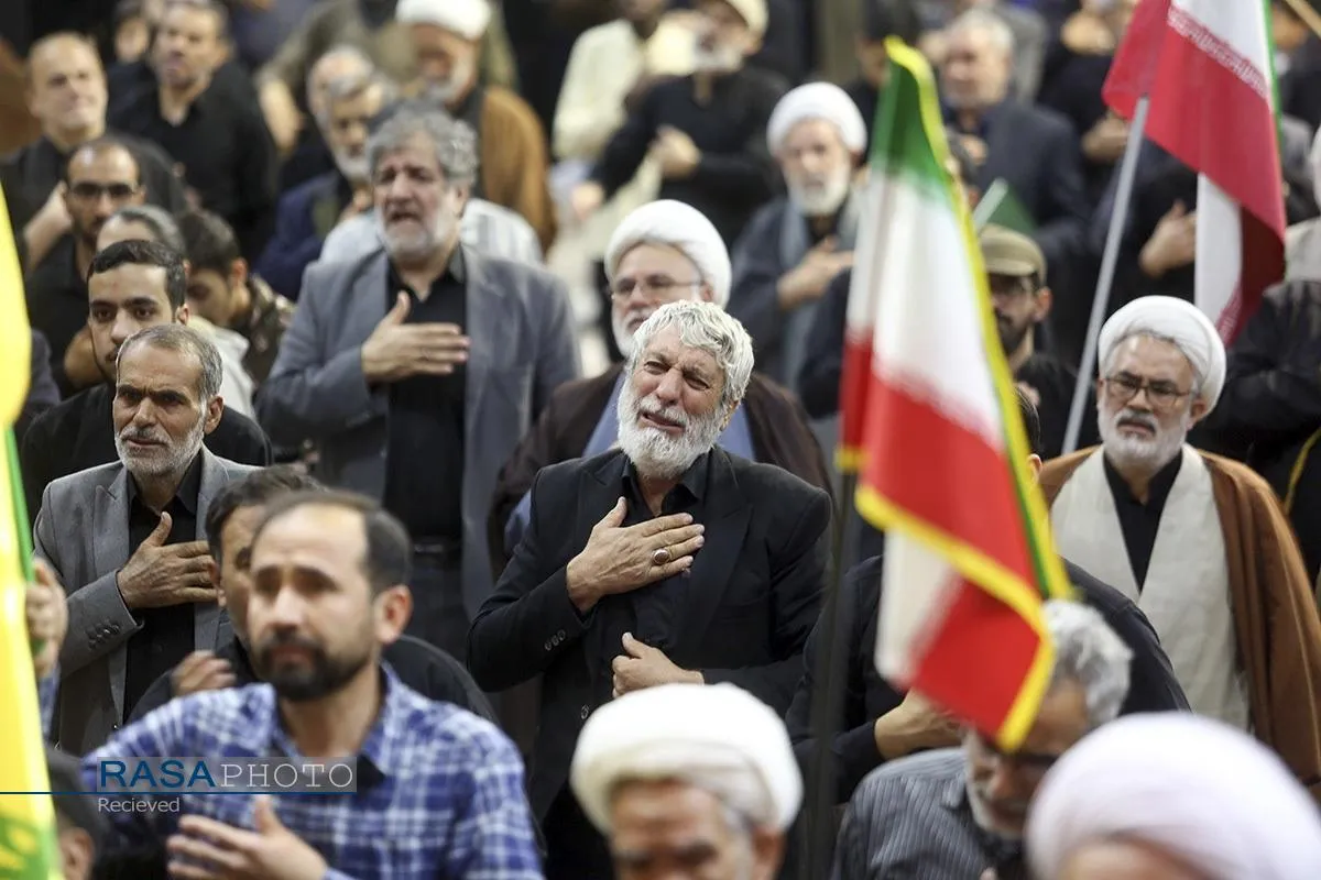 عزاداری ظهر اربعین رهبر شهید انقلاب در حرم بانوی کرامت