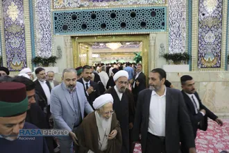 تشرف حضرت آیت&zwnj;الله جوادی آملی به حرم&zwnj;های مطهر حضرت اباعبدالله الحسین و حضرت ابوالفضل العباس (علیهما&zwnj;السلام)