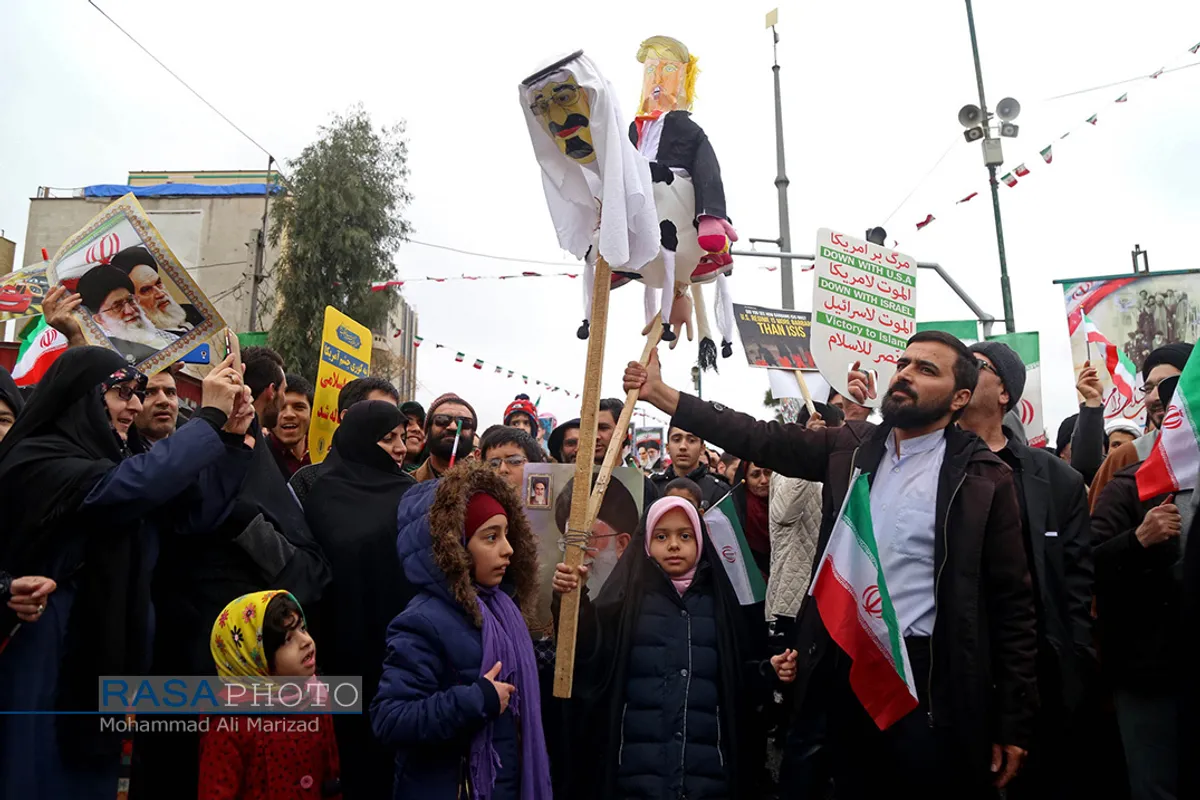 بعثت انقلاب | راهپیمایی عظیم ۲۲ بهمن در قم