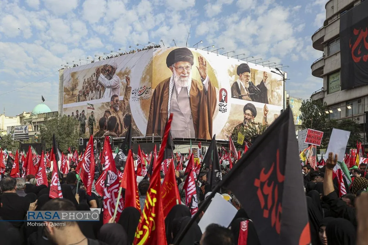 تشییع تاریخی رهبر شهید انقلاب در تهران -۲