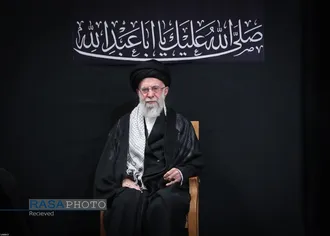 مراسم عزاداری شب عاشورای حسینی (علیه&zwnj;السلام) با حضور رهبر انقلاب