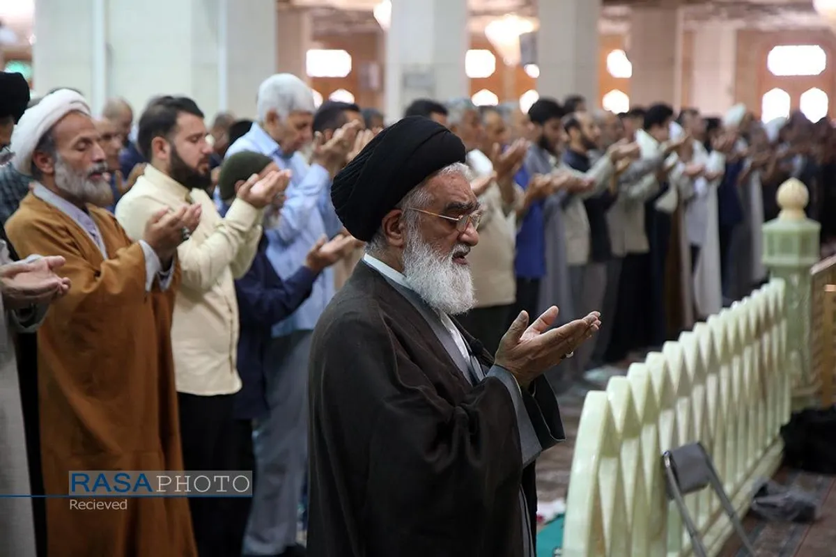 اقامه نماز عید سعید قربان در حرم کریمه اهلبیت (ع)
