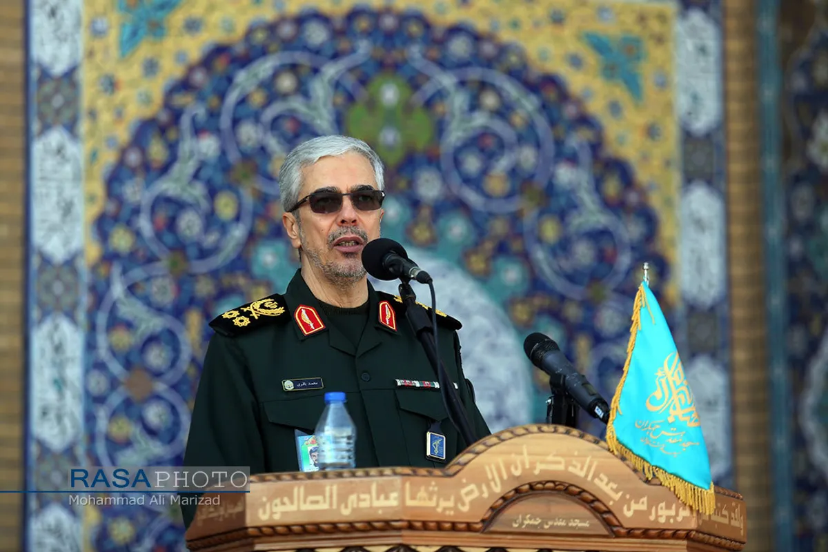 صبحگاه مشترک نیرو&zwnj;های مصلح با عنوان بیعت با امام زمان (عج) با حضور سردار باقری فرمانده کل نیرو&zwnj;های مصلح و حجت الاسلام والمسلمین رحیمیان