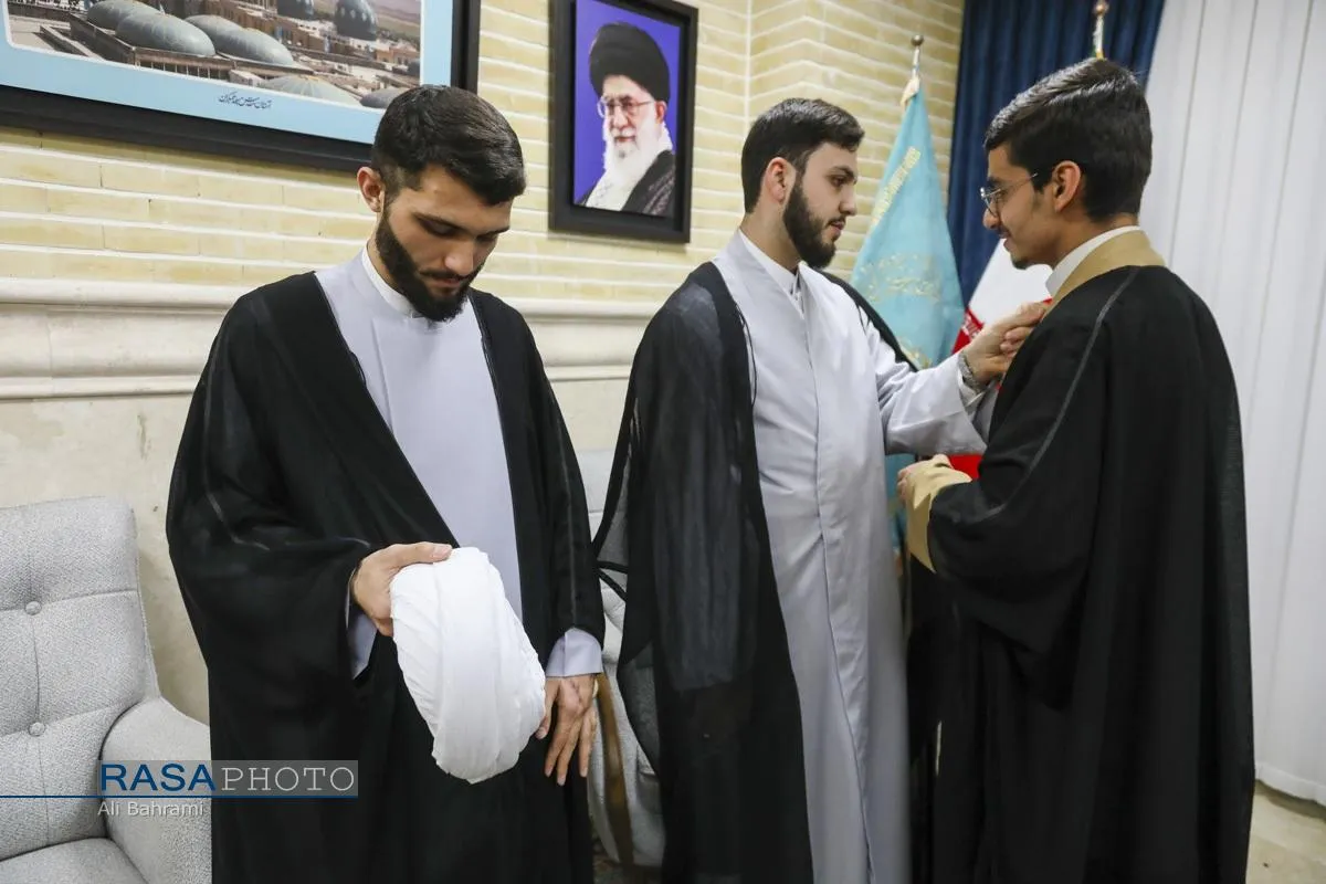 جشن عمامه&zwnj;گذاری طلاب حوزه علمیه حضرت ولی عصر (عج)