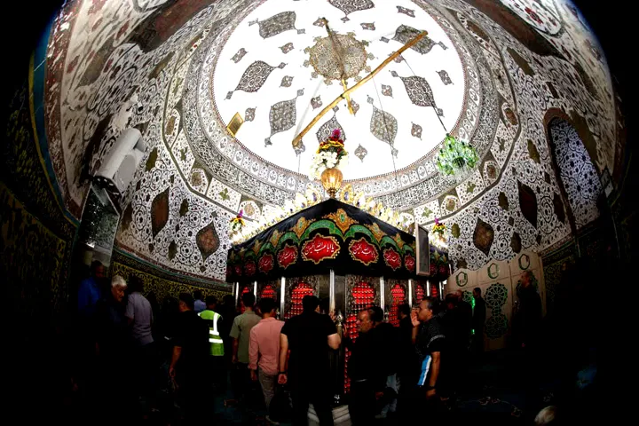 مراسم پیادهروی جاماندگان اربعین حسینی در مشهد اردهال کاشان مراسم پیادهروی جاماندگان اربعین حسینی در مشهد اردهال کاشان