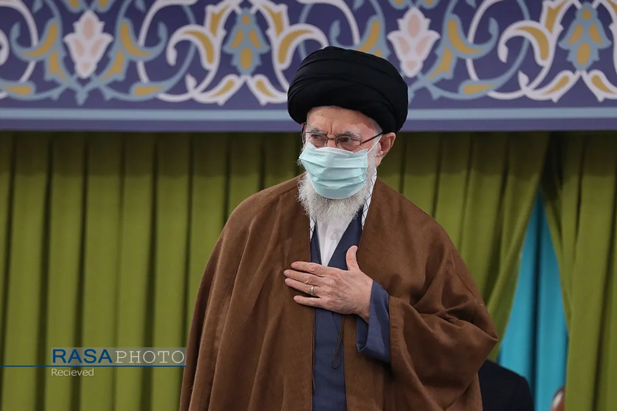 دیدار جمعی از دانشجویان با مقام معظم رهبری