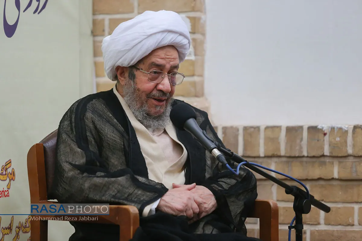 مراسم بزرگداشت یوم الله ۱۳ آبان در بیت تاریخی حضرت امام خمینی (ره) در قم