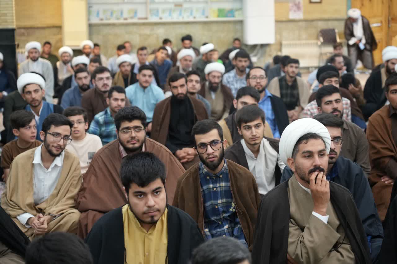 سال تحصیلی حوزه علمیه بناب با حضور آیت الله عاملی آغاز شد+ تصاویر سال تحصیلی حوزه علمیه بناب با حضور آیت الله عاملی آغاز شد+ تصاویر