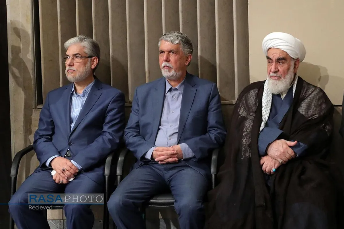 دیدار پیشکسوتان و فعالان دفاع مقدس و مقاومت با رهبر انقلاب