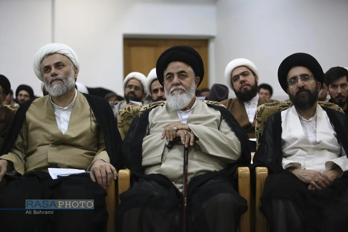 مراسم رونمایی از نرم&zwnj;افزار جامع الاحادیث نسخه ۴