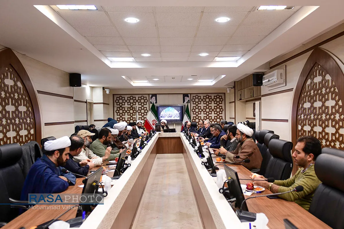 اولین نشست تخصصی، مدیران کل سازمان سینمایی کشور و مدیران و کارشناسان هنر و سینمای حوزه علمیه