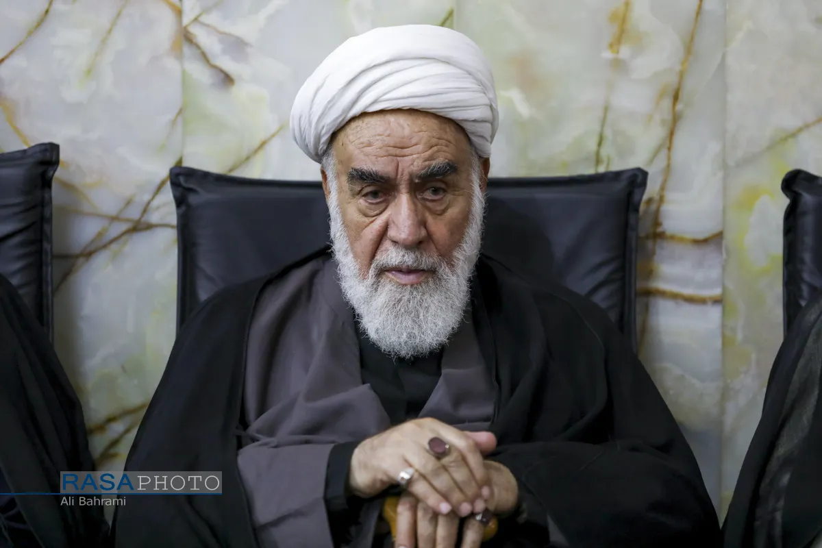مراسم بزرگداشت چهلم تشییع و تدفین &laquo;آقای شهید ایران&raquo; در قم
