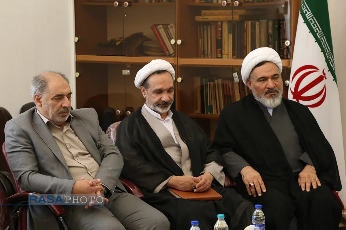 نشست هم اندیشی دستگاه&zwnj;های همکار با حوزه خواهران چهارمحال و بختیاری