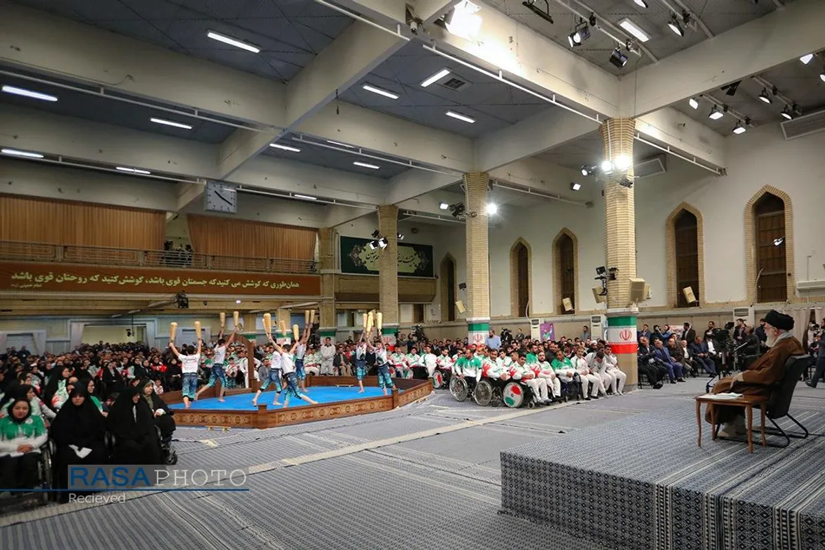 دیدار قهرمانان ورزشی و مدال&zwnj;آوران بازی&zwnj;های آسیایی و پارا آسیایی بار هبر انقلاب