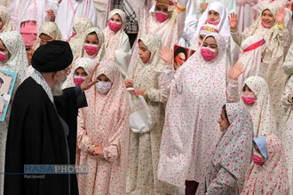مراسم جشن تکلیف دختران دانش&zwnj;آموز با حضور مقام معظم رهبری