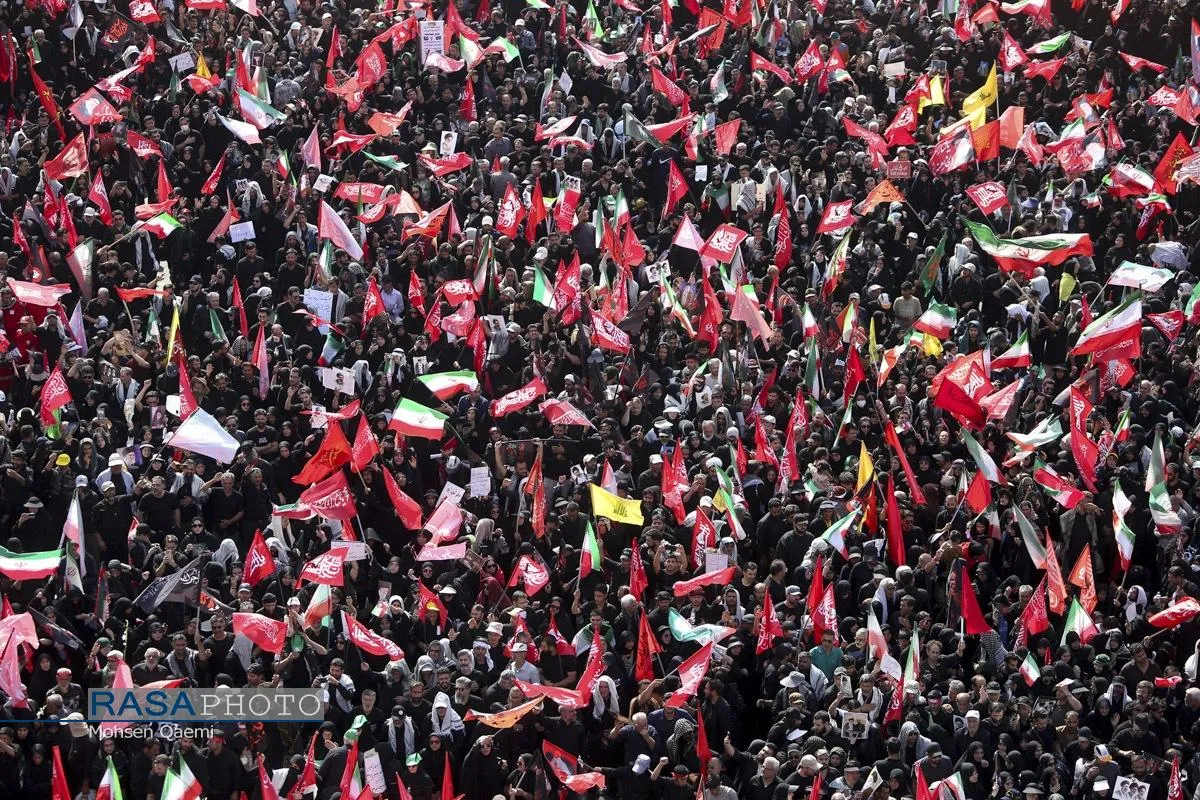 تشییع تاریخی رهبر شهید انقلاب در تهران -۲