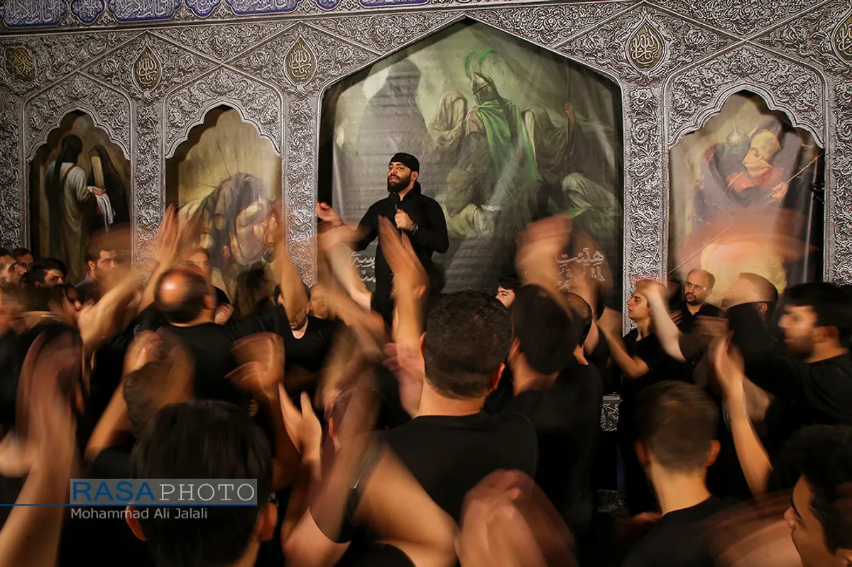 مراسم سوگواری حضرت اباعبدالله&zwnj;الحسین(ع) در هیئت ثارالله قم&lrm;