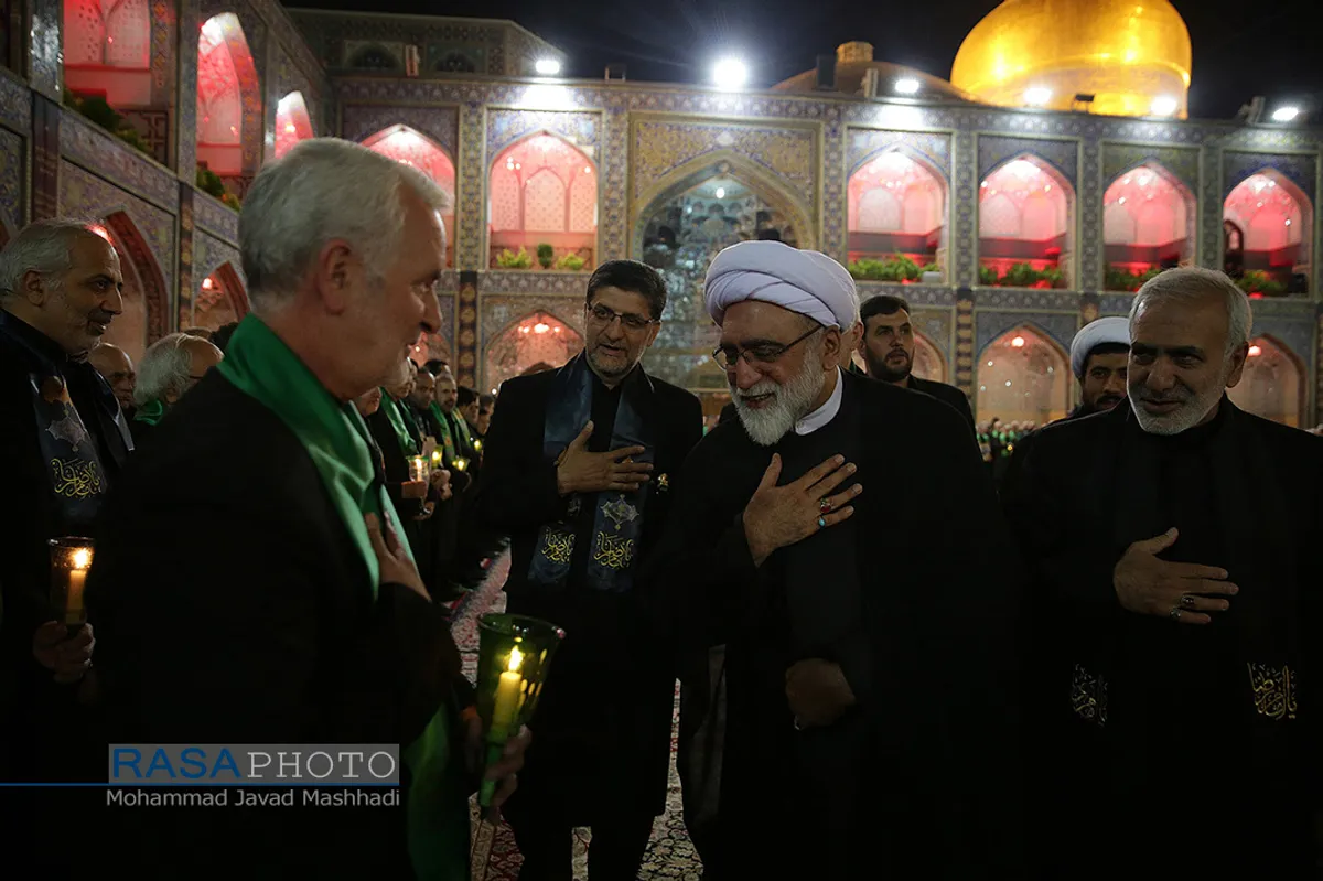 مراسم خطبه خوانی شب عاشورا در حرم مطهر رضوی&lrm;