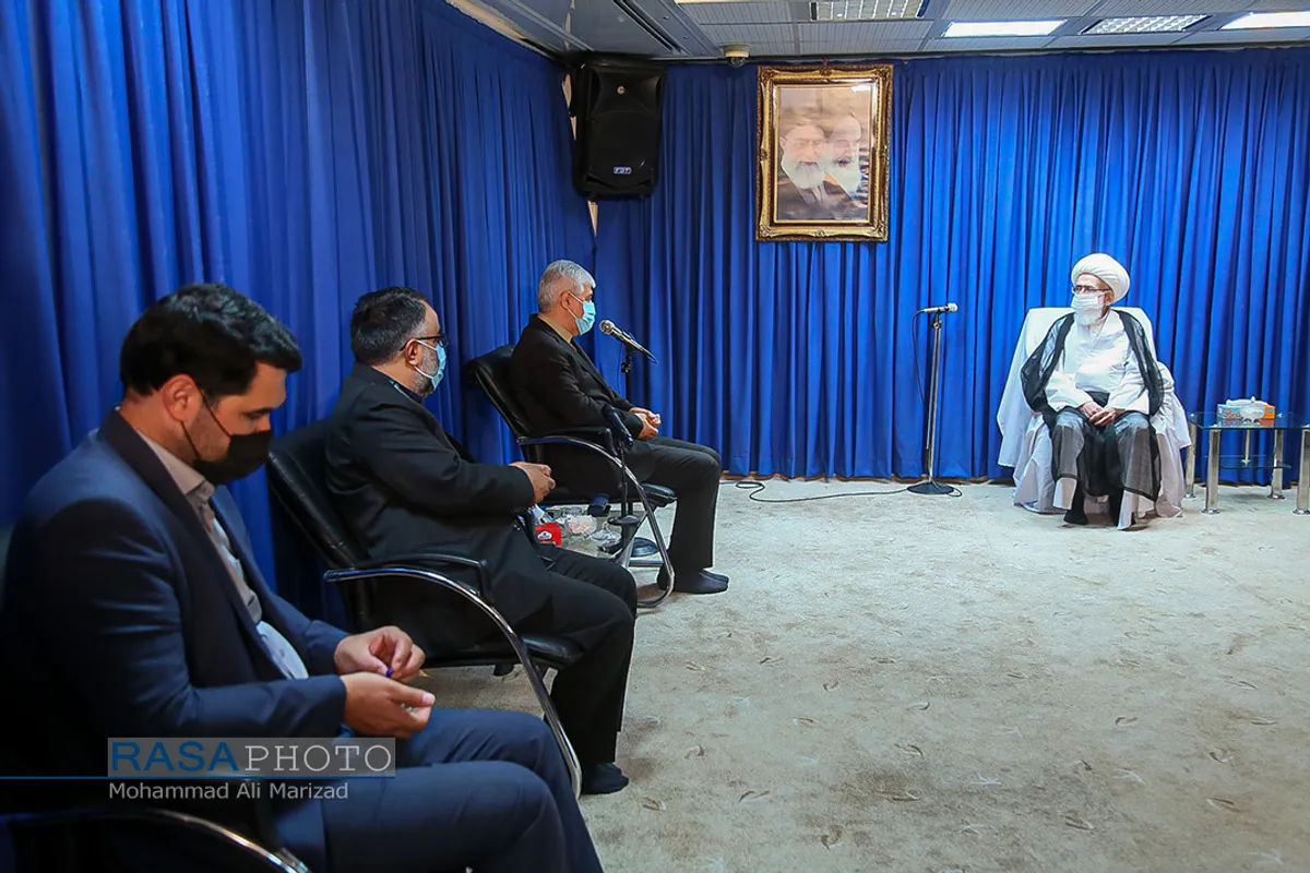 دیدار وزیر ورزش و جوانان با مراجع تقلید و علما قم
