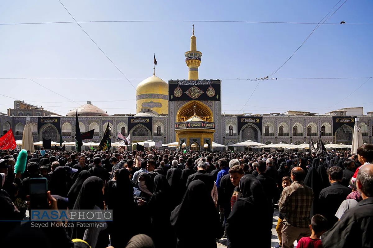 عزاداری روز شهادت حضرت ثامن الحجج (ع) در حرم مطهر رضوی