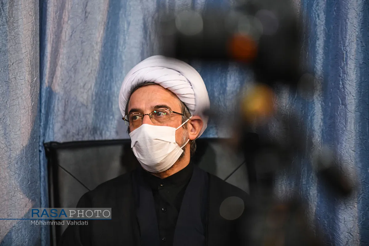 بزرگداشت حضرات آیات یزدی و مصباح یزدی در مدرسه حقانی قم