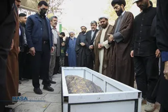 مراسم تشییع و خاکسپاری ابوالشهید حاج&zwnj;آقا عبدالله طائب