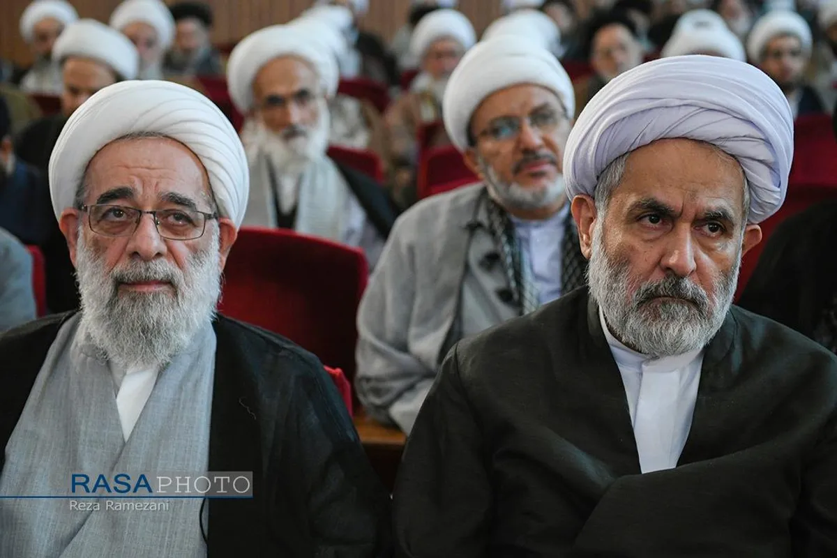 نشست تشکل اساتید سطوح عالی و خارج حوزه علمیه با موضوع "طوفان الاقصی و تحولات جهانی"
