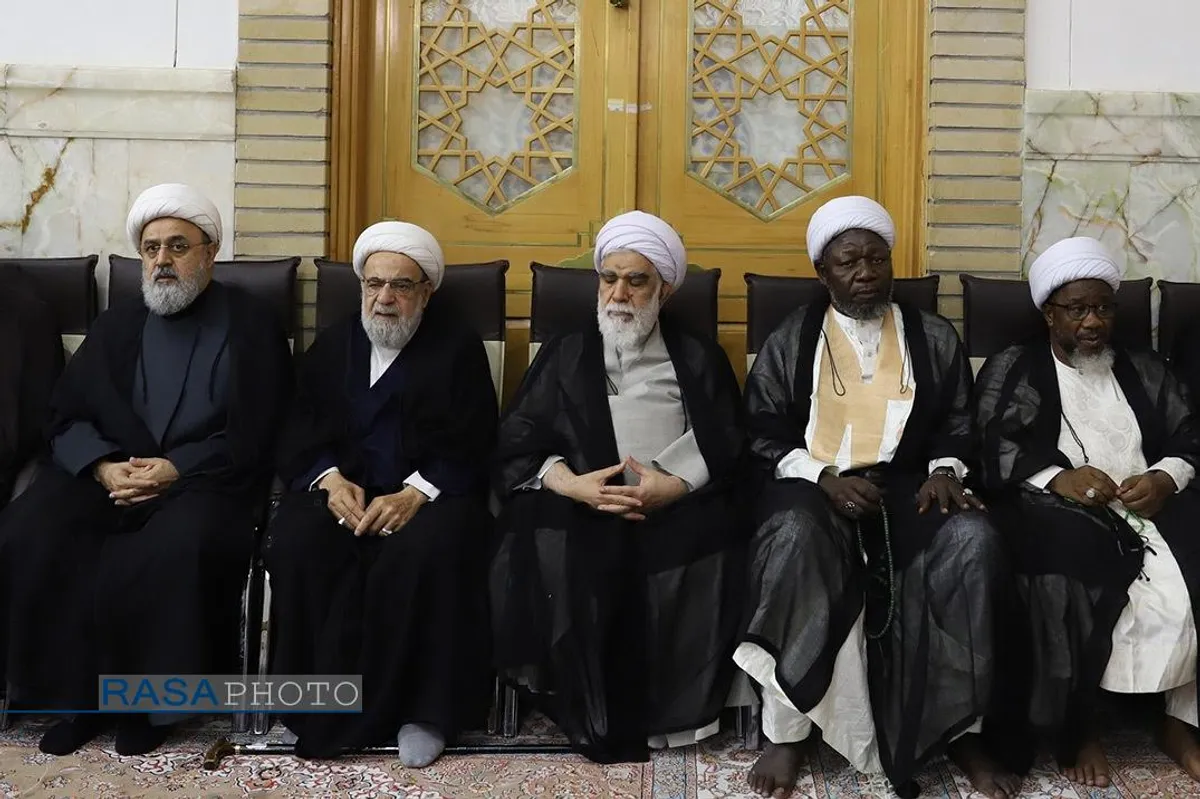 مراسم ترحیم مادر مکرمه سیدحسن نصرالله در حرم حضرت معصومه (سلام&zwnj;الله&zwnj;علیها)