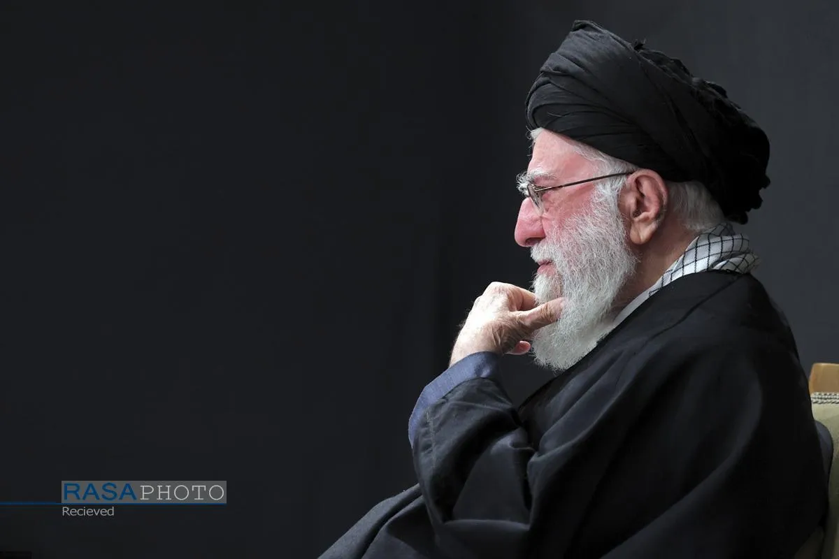 رهبر بزرگ آزادی خواهان جهان حضرت آیت&zwnj;الله&zwnj;العظمی خامنه ای به ملکوت اعلی پیوست