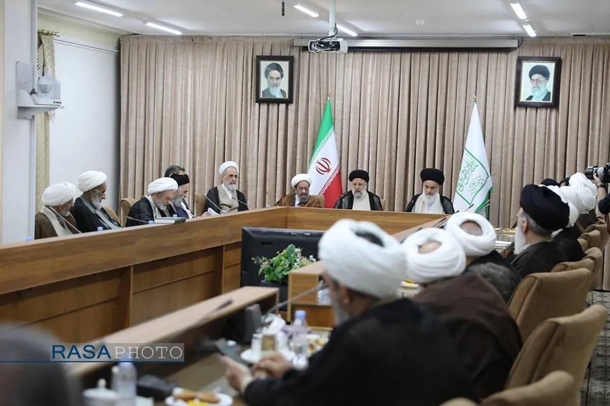 شهید آیت الله رئیسی در محضر بزرگان